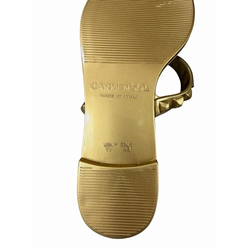 NIB Carmen Sol 'Maria' Women's Gold Pyramid Stud Jelly Flat Sandals - Size 11